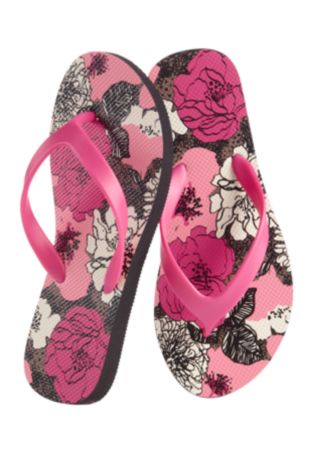 50% off Mocha Rouge at Vera Bradley | $12.00 Flip Flops