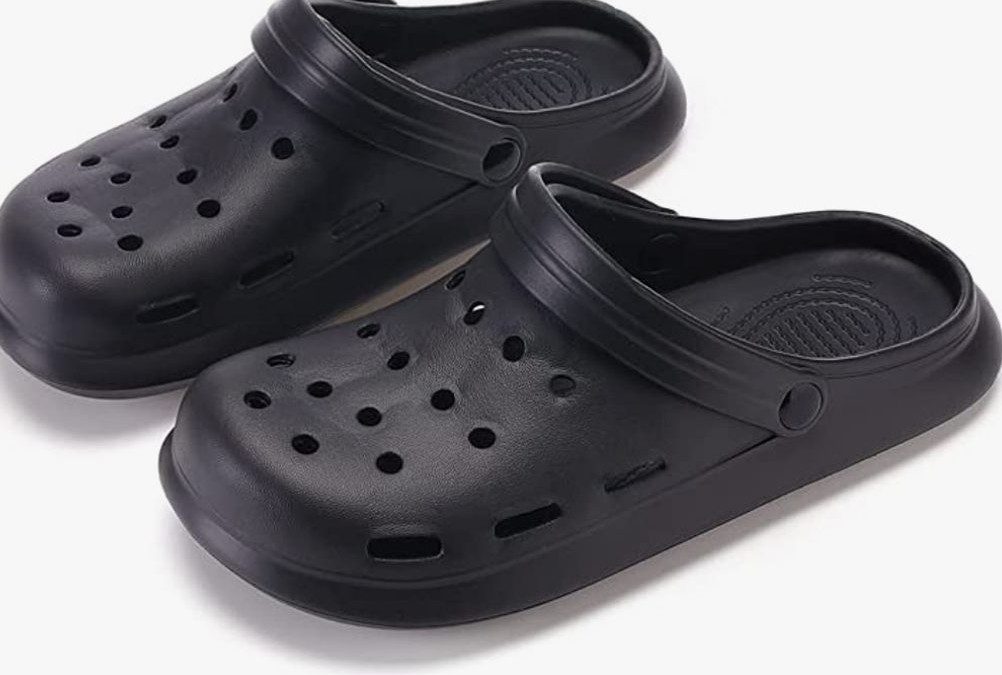 Croc Dupes just $5.20 shipped!