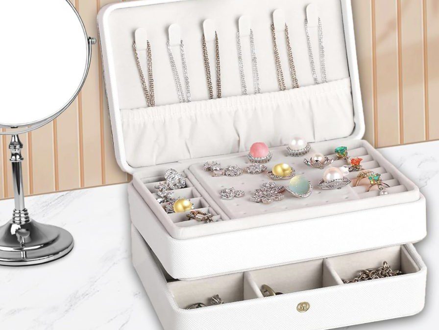 70% off 2 Layer Jewelry Box – Just $8.49 shipped {Amazon Overstock Item}